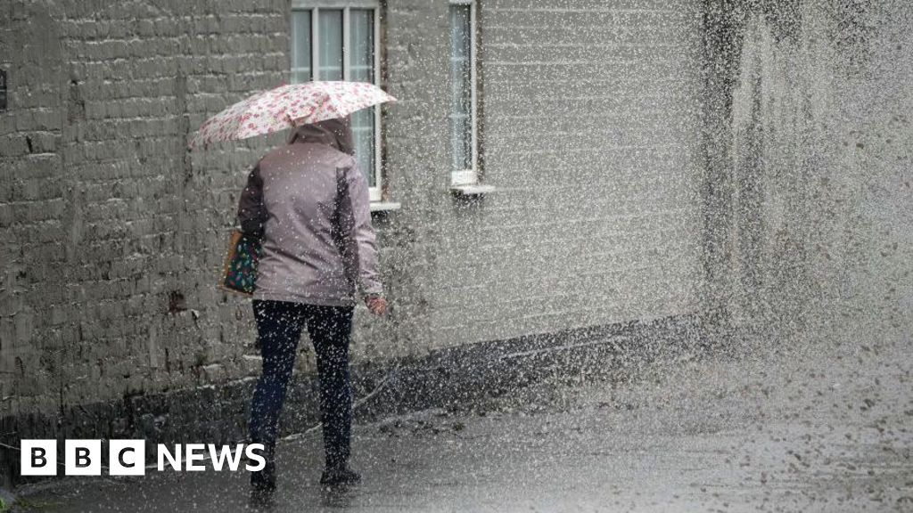 Amber thunderstorm warning for east and south-east England