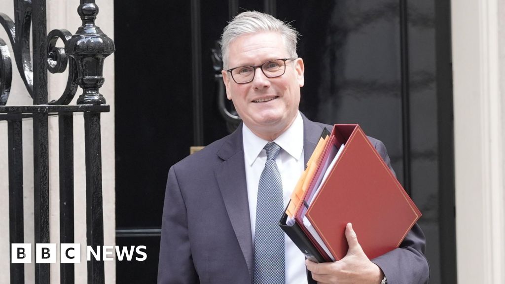 Starmer suspends four Labour MPs for breaching party discipline