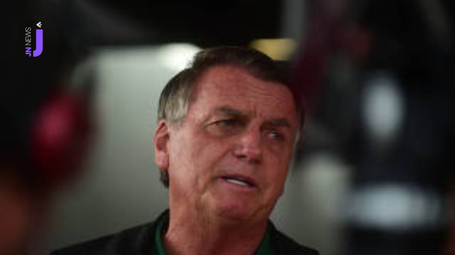 Moraes Adverte Bolsonaro, Mas Não Decreta Prisão Após Exibição de Tornozeleira