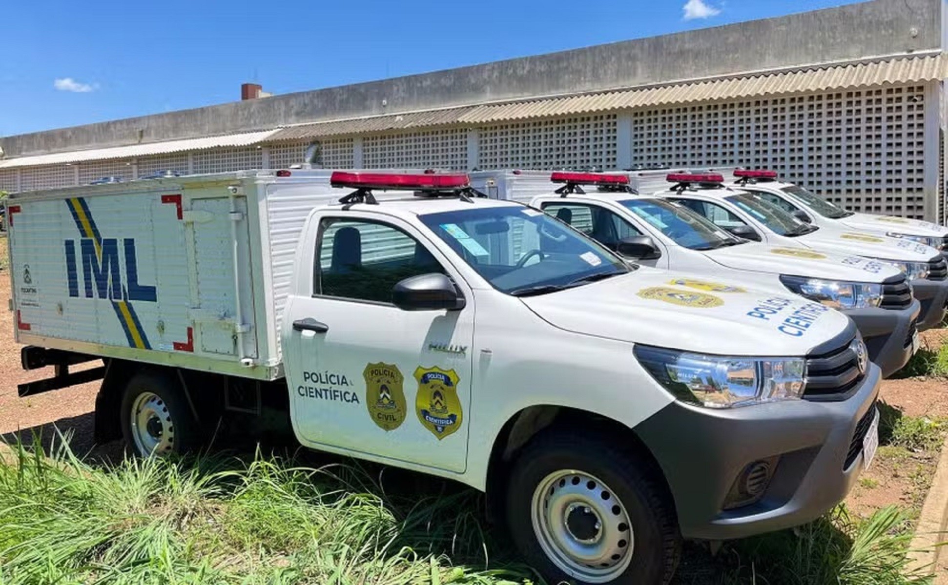 Motociclista morre após bater de frente com caminhão na BR-153
